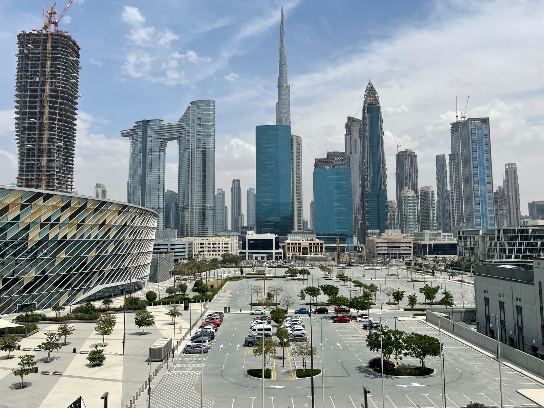A stunning view of Dubai's skyline featuring the iconic Burj Khalifa and modern architecture.